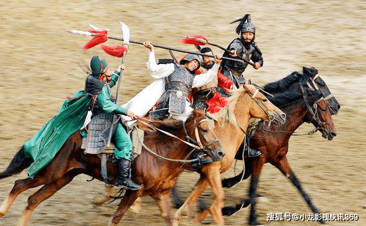 九游手游官方下载包含总决赛巅峰对决！东城火箭队爆冷东海赤兔队，篮球赛场再起波澜；球迷期待下一战的词条