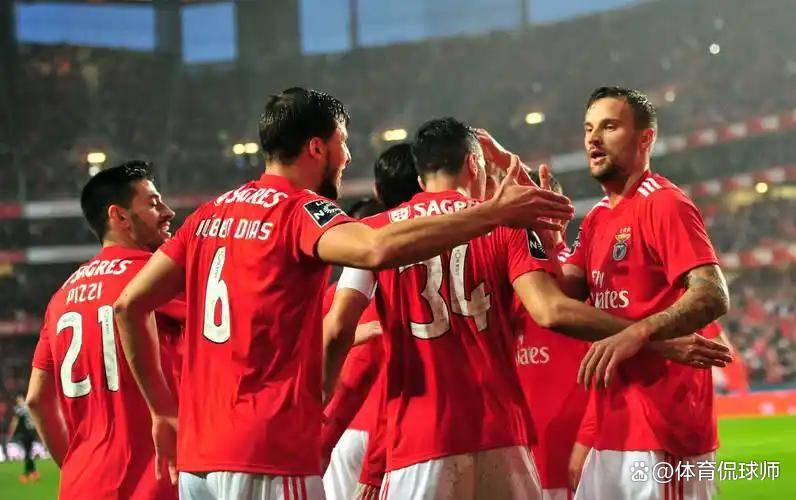 九游游戏中心官网转会期足总杯传出新动向，本菲卡远射贴柱，管理层表态——引发热议，球探报告显示潜力的简单介绍